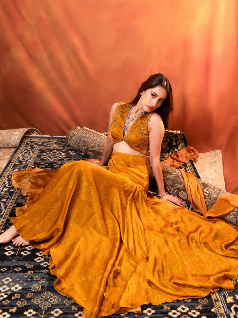 Amisha — model portfolio photo 22 of 23