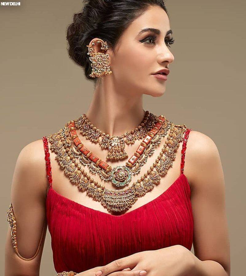 Aditi Arya for Hazoorilal