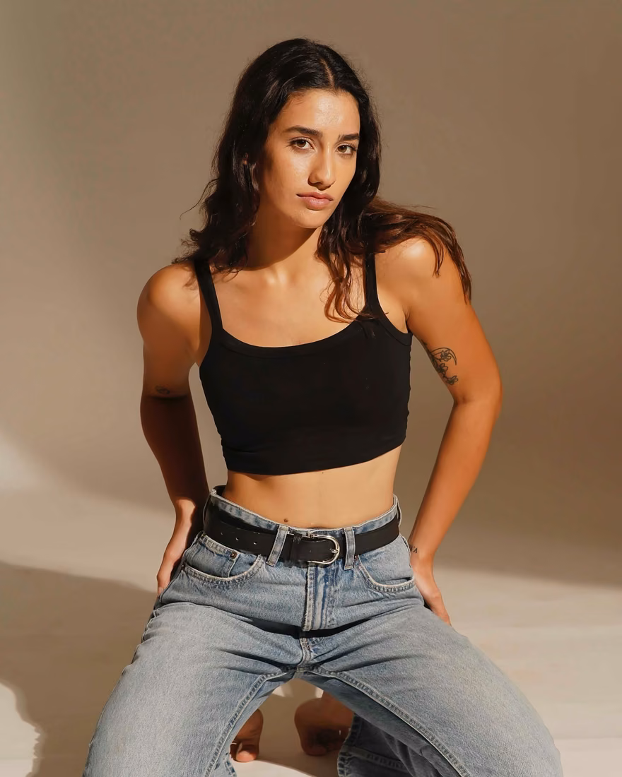 Alisha Jean Bostock — model portfolio photo 2 of 29