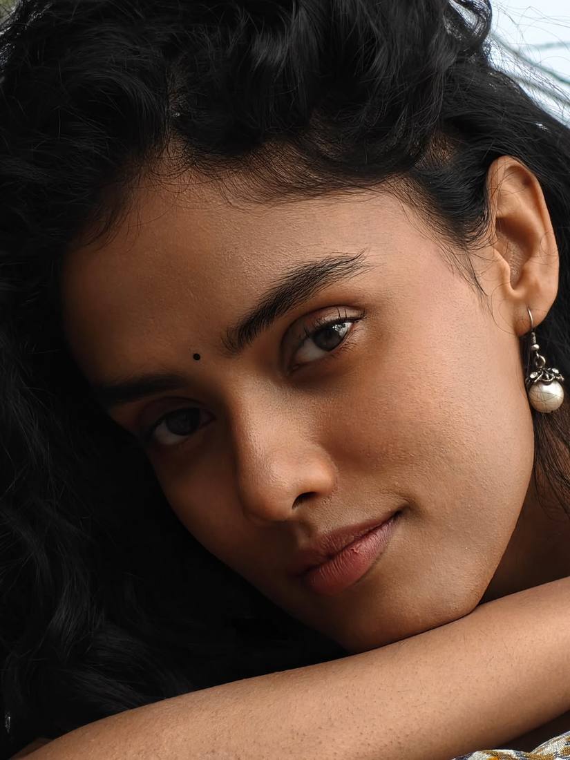 Dakshita — model portfolio photo 42 of 44