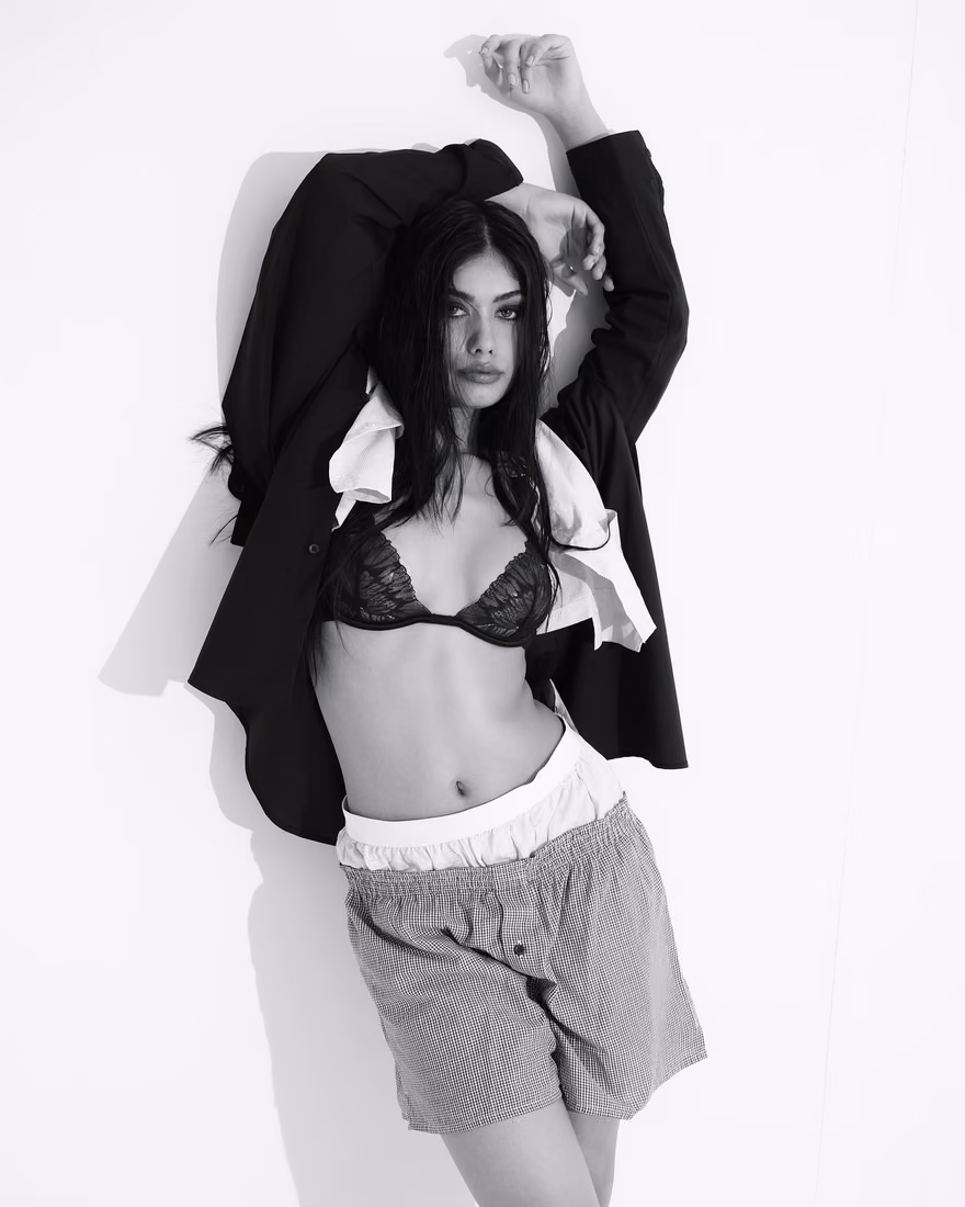 Gaurika Vashisth — model portfolio photo 2 of 42