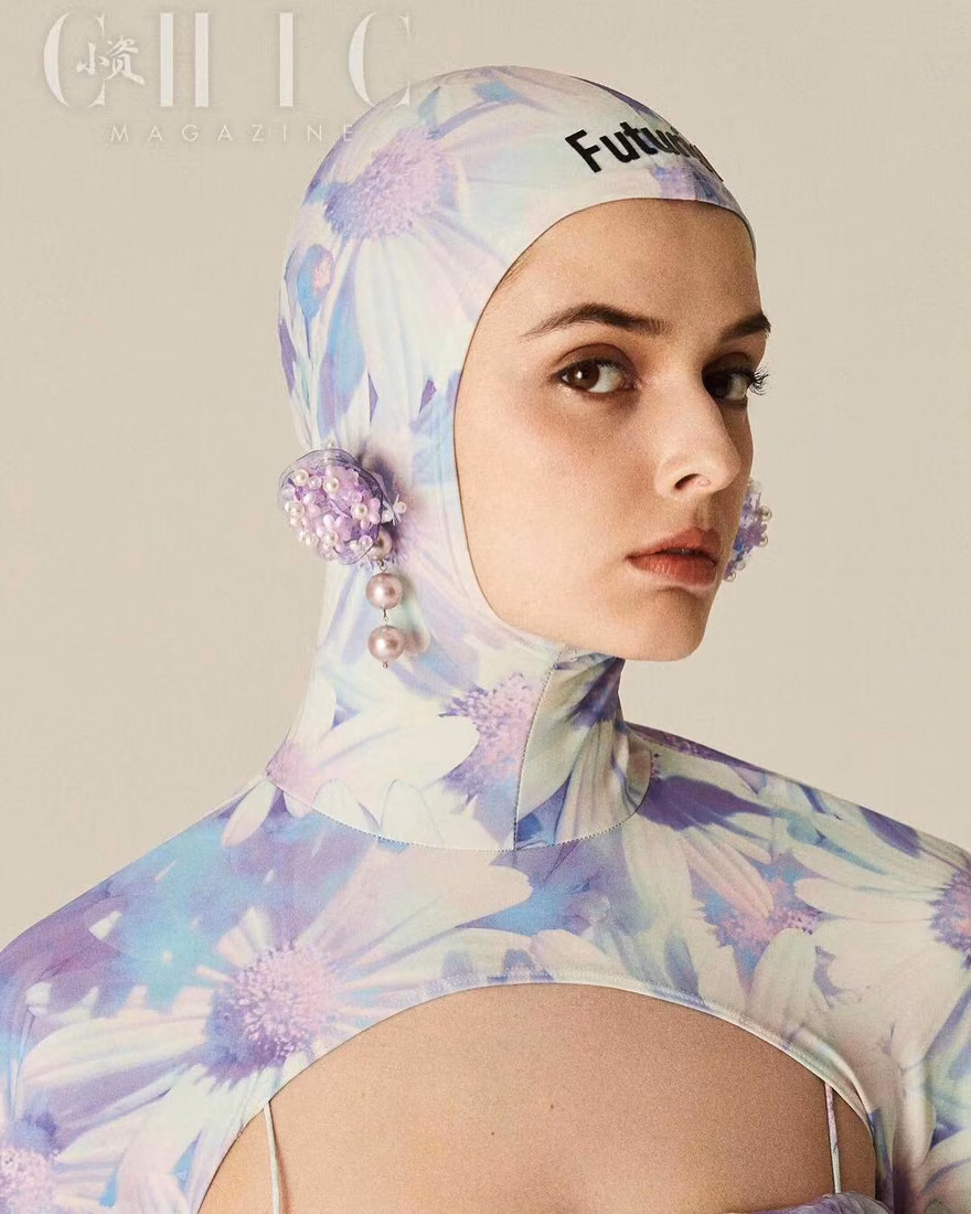 Jovana — model portfolio photo 6 of 50