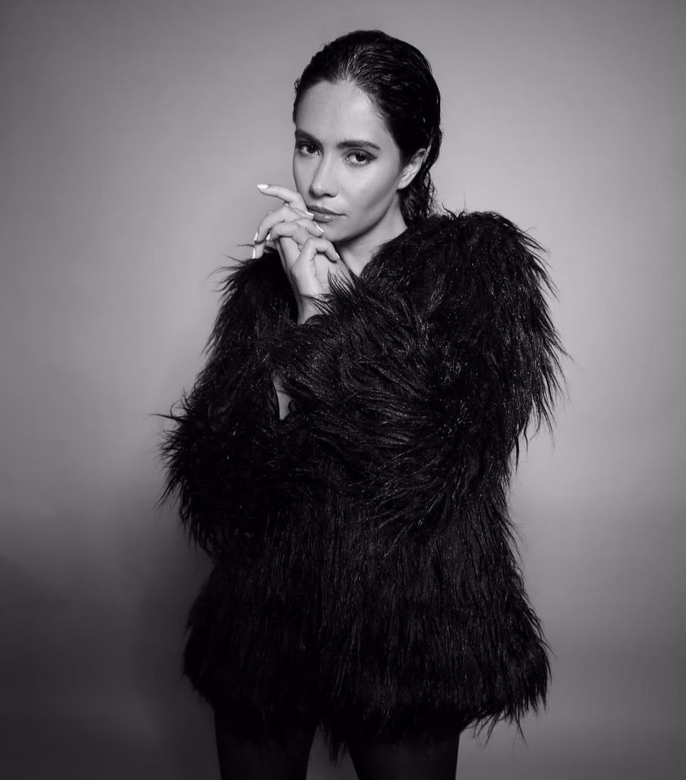 Gurleen — model portfolio photo 7 of 41