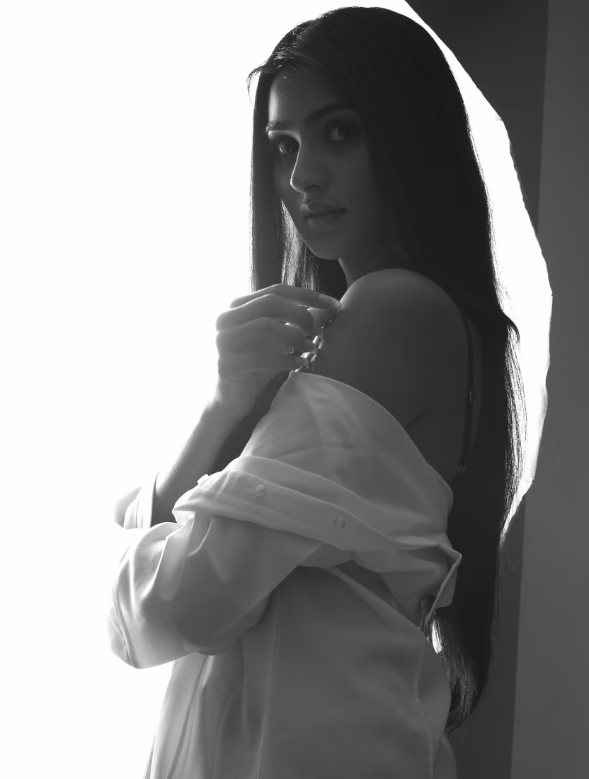 Sanchi — model portfolio photo 16 of 24