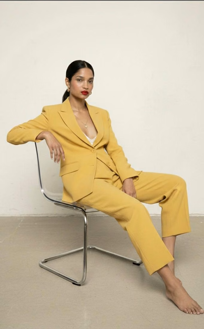 Shradha Pattanaik — model portfolio photo 4 of 17