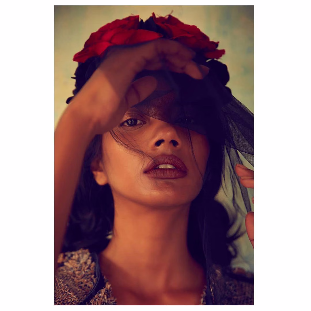 Aditi Anand — model portfolio photo 1 of 34