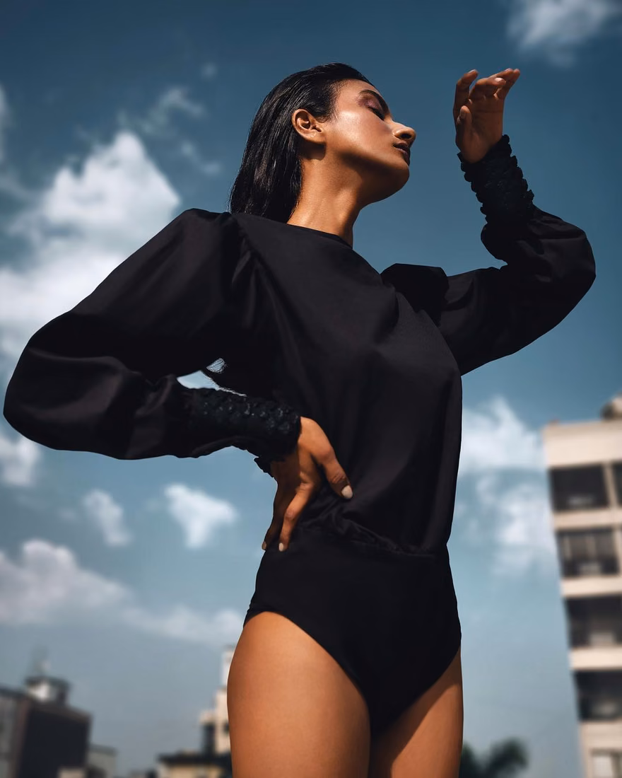 Aditi Anand — model portfolio photo 2 of 34