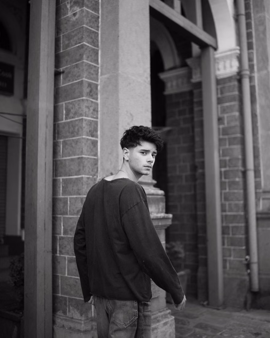 Aryan — model portfolio photo 6 of 23