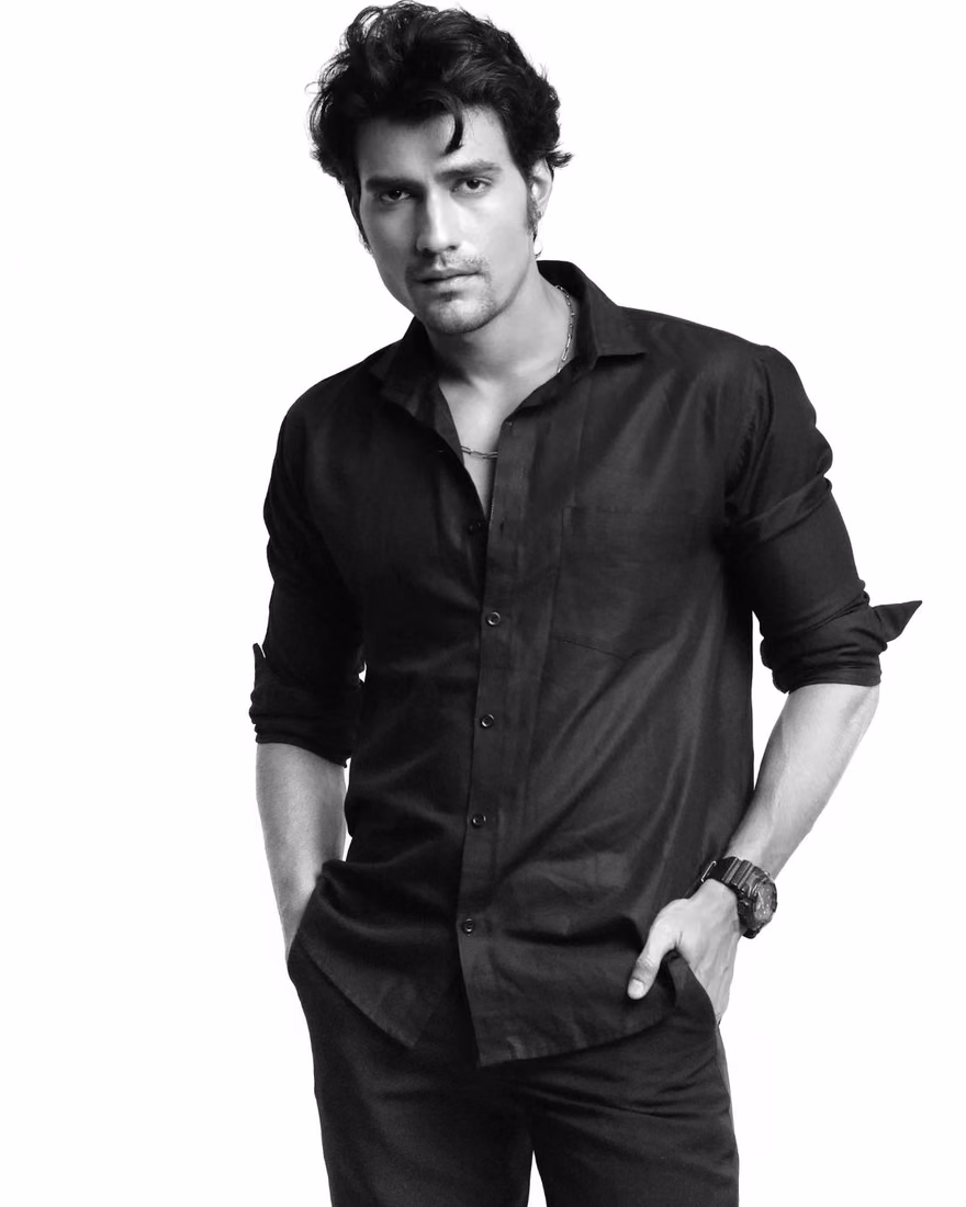 Gaurav Hazare — model portfolio photo 3 of 33