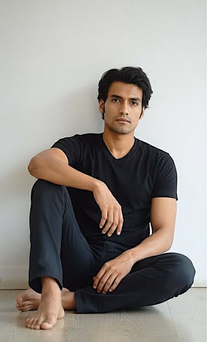 Gaurav Hazare — model portfolio photo 8 of 33