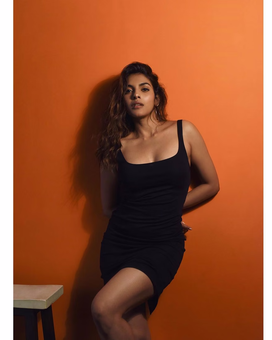 Harshada Vijay — model portfolio photo 6 of 34