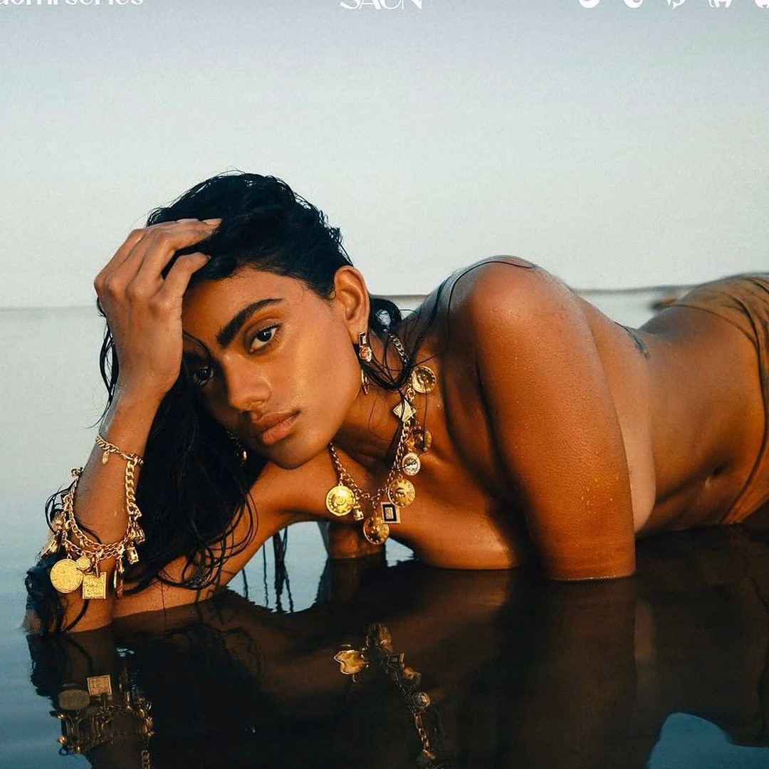 Roshni Sharma — model portfolio photo 7 of 41