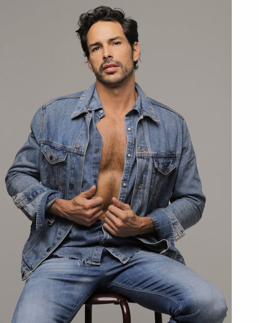 Bruno Amora (Brazil) — model portfolio photo 3 of 28