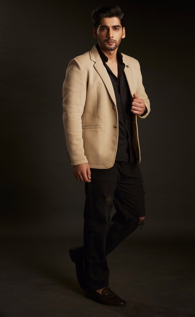 Akshit S — model portfolio photo 8 of 9